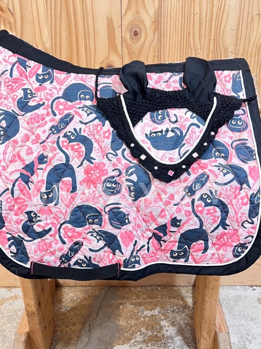 Dreamers & Schemers English Saddle Pad & Bonnet